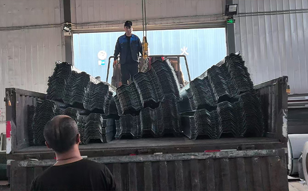 9月工程旺季，海北楼承板供应如何保障？